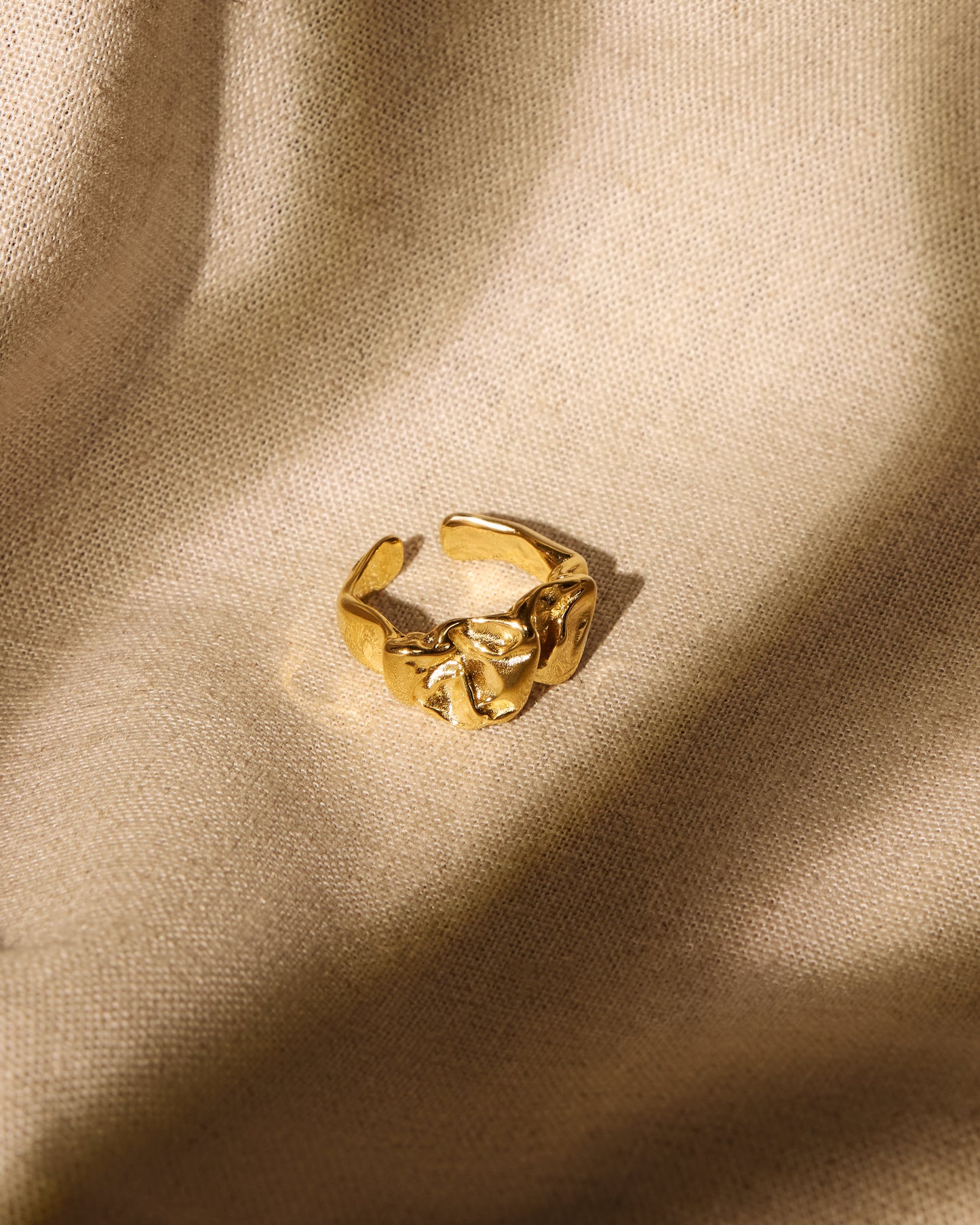 Nicolette Ring